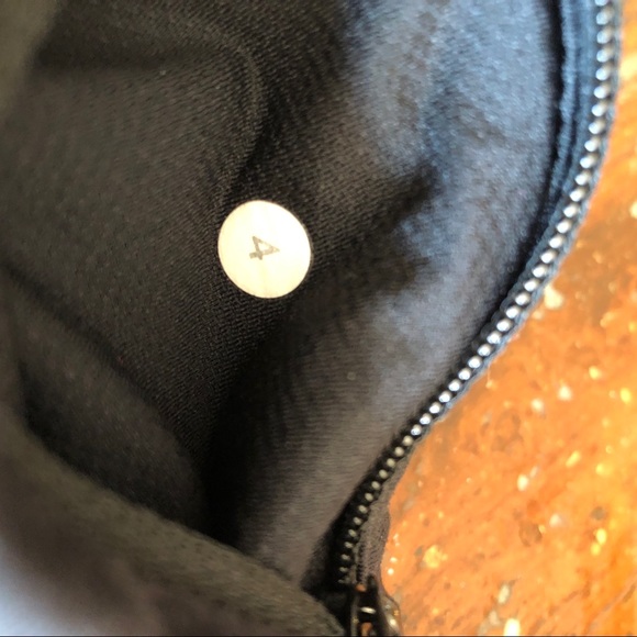 Lululemon athletica leggings sz4 - Picture 5 of 7